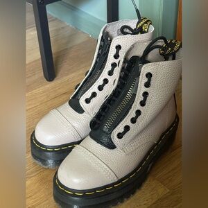 Dr. Martens Sinclair